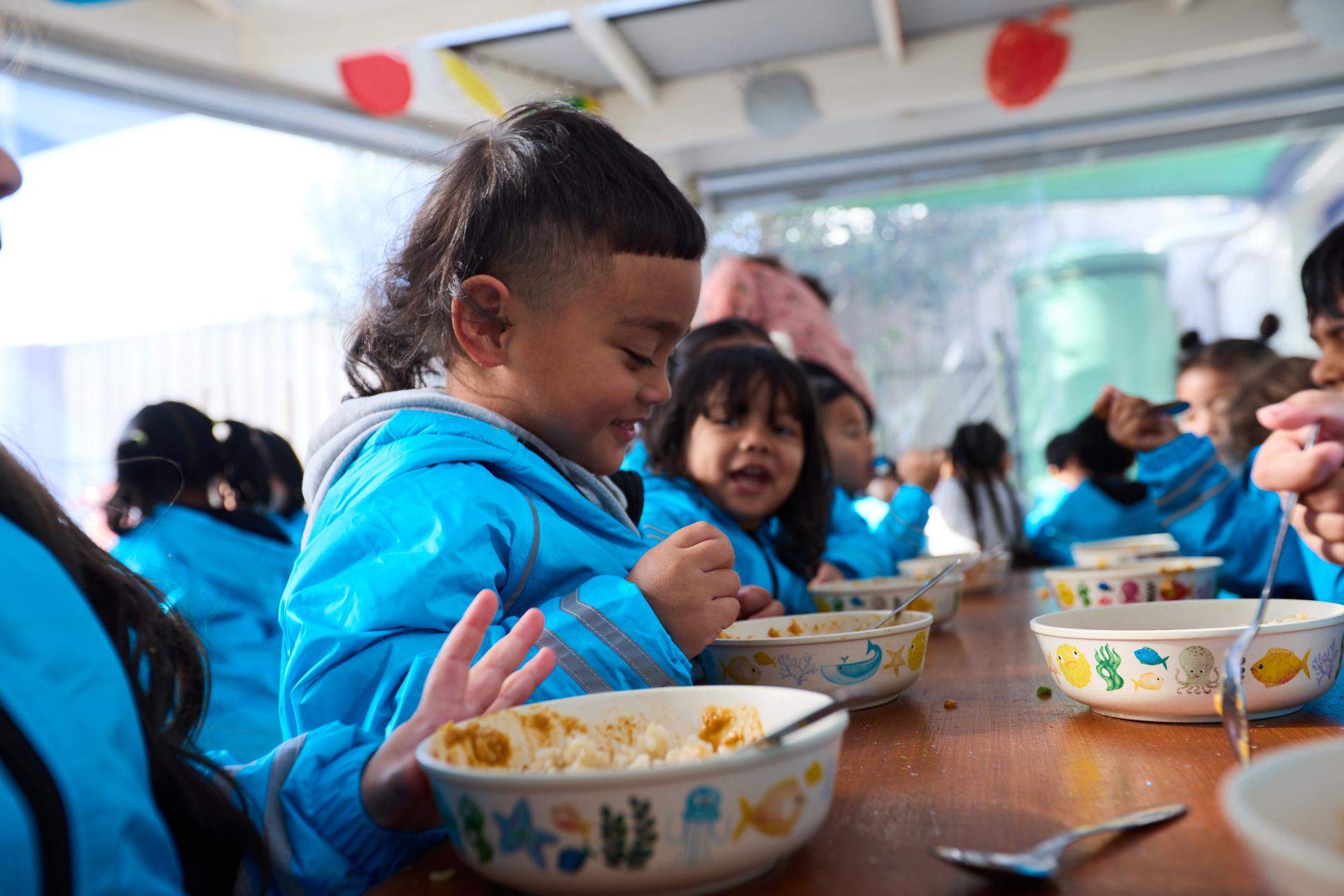 KidsCan-Roscommon-ECE-Kids-Group-Lunch