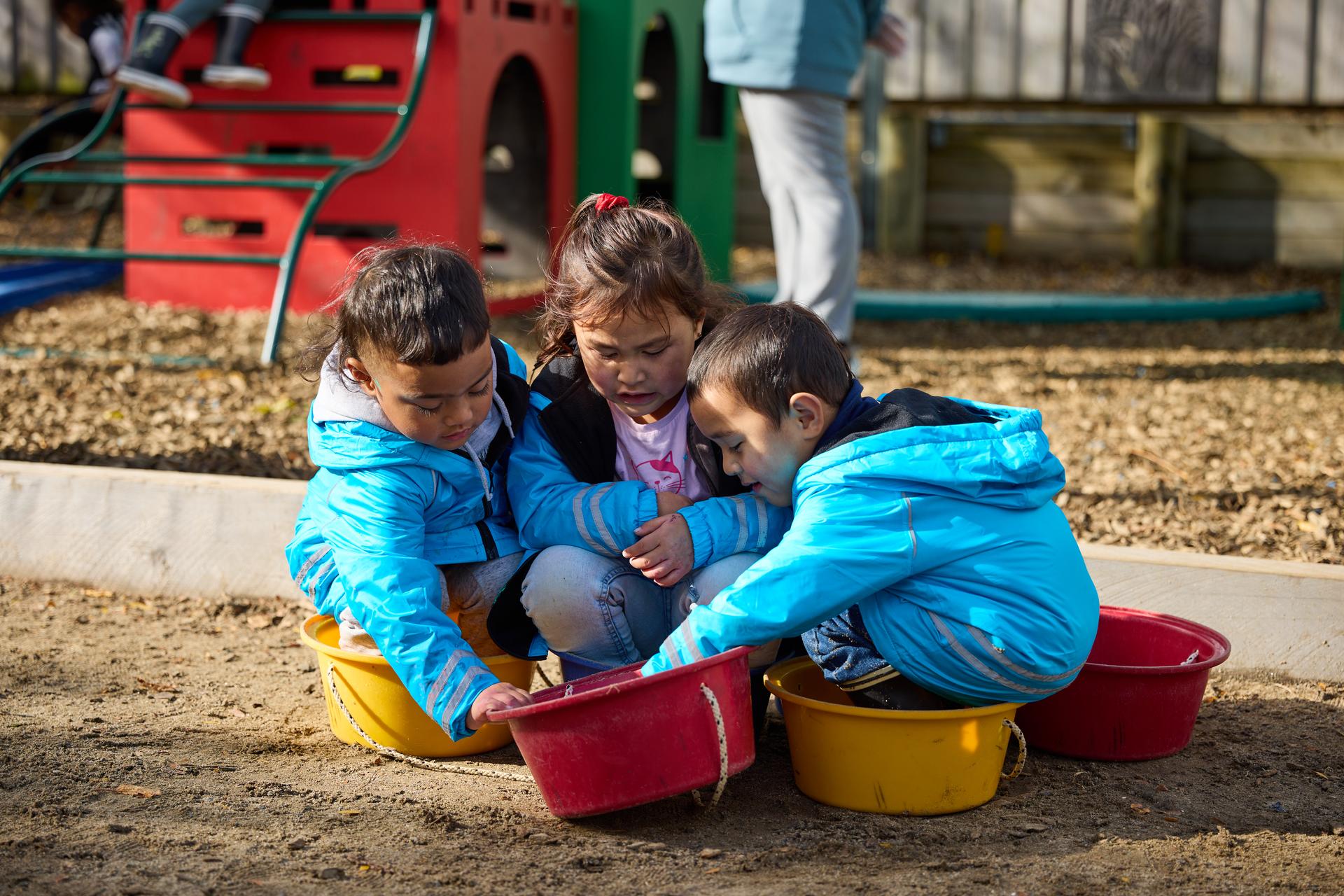 KidsCan-Roscommon-ECE-Kids-Bowls-Bucket