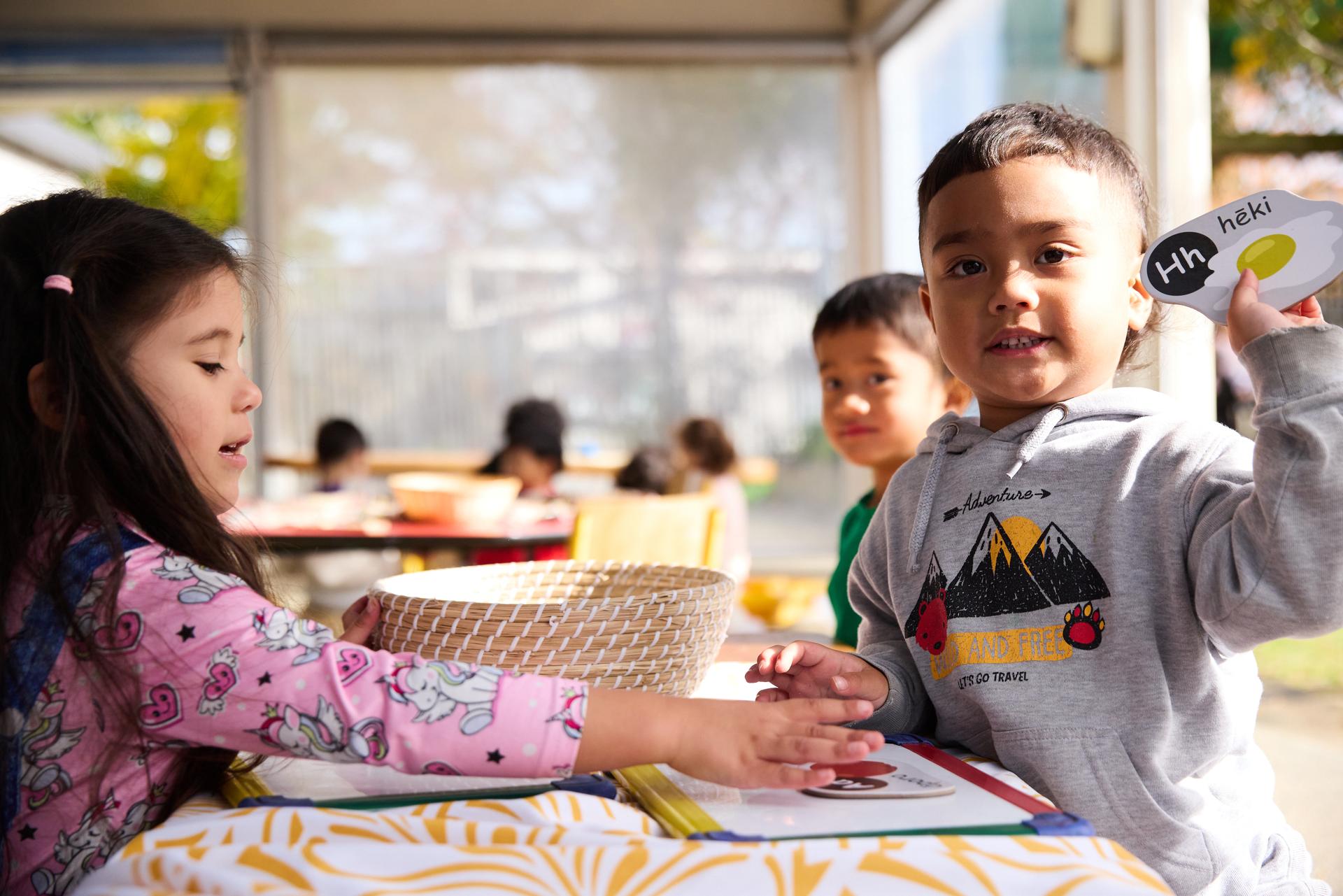 KidsCan-Roscommon-ECE-Kids-Craft-Table